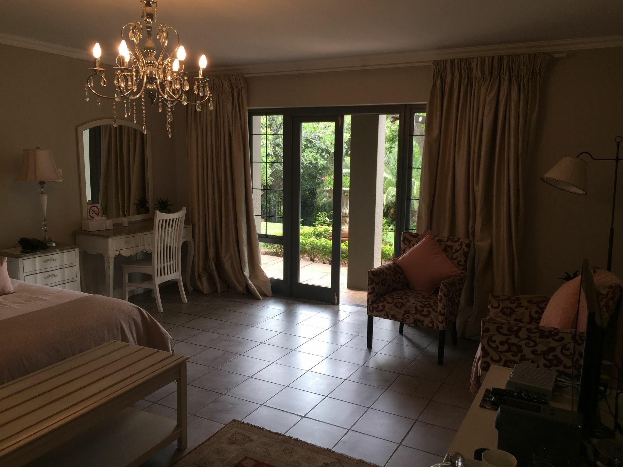 Amoris Guest House-Waterkloof Ridge Pretoria-Noord Eksteriør billede